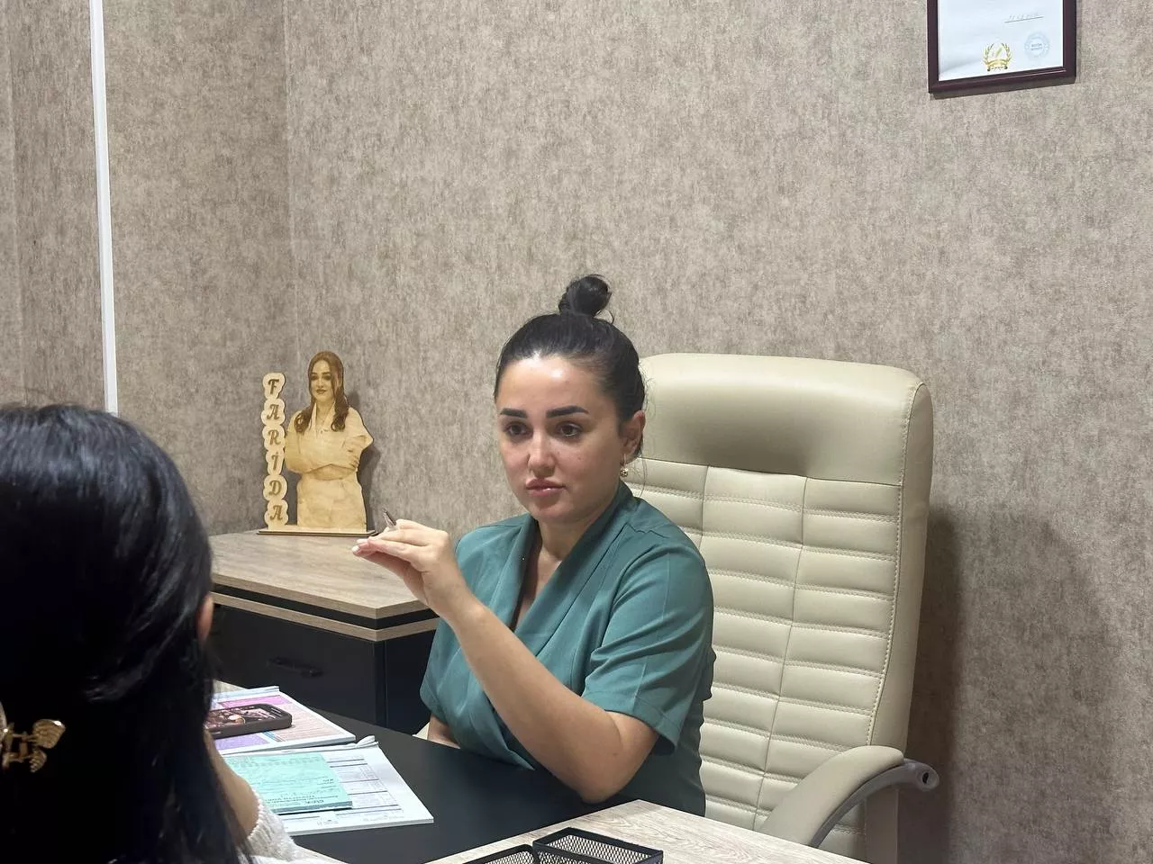 Sızanaqdan sağalma: Dermatoloq tövsiyələri və akne vulgaris üçün uzunmüddətli strateji plan